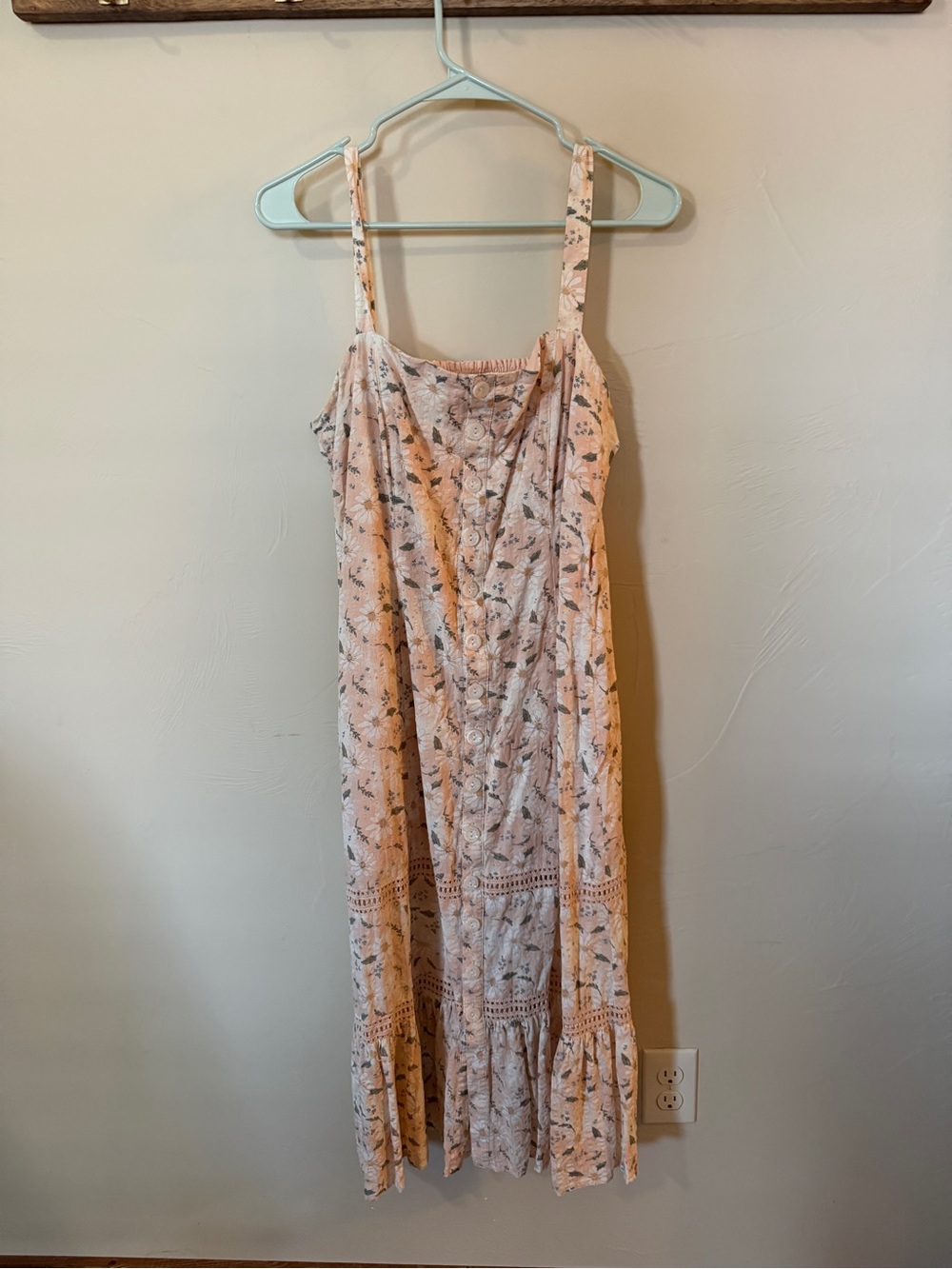 Idyllwind Blush Floral Midi Dress with Button-Front